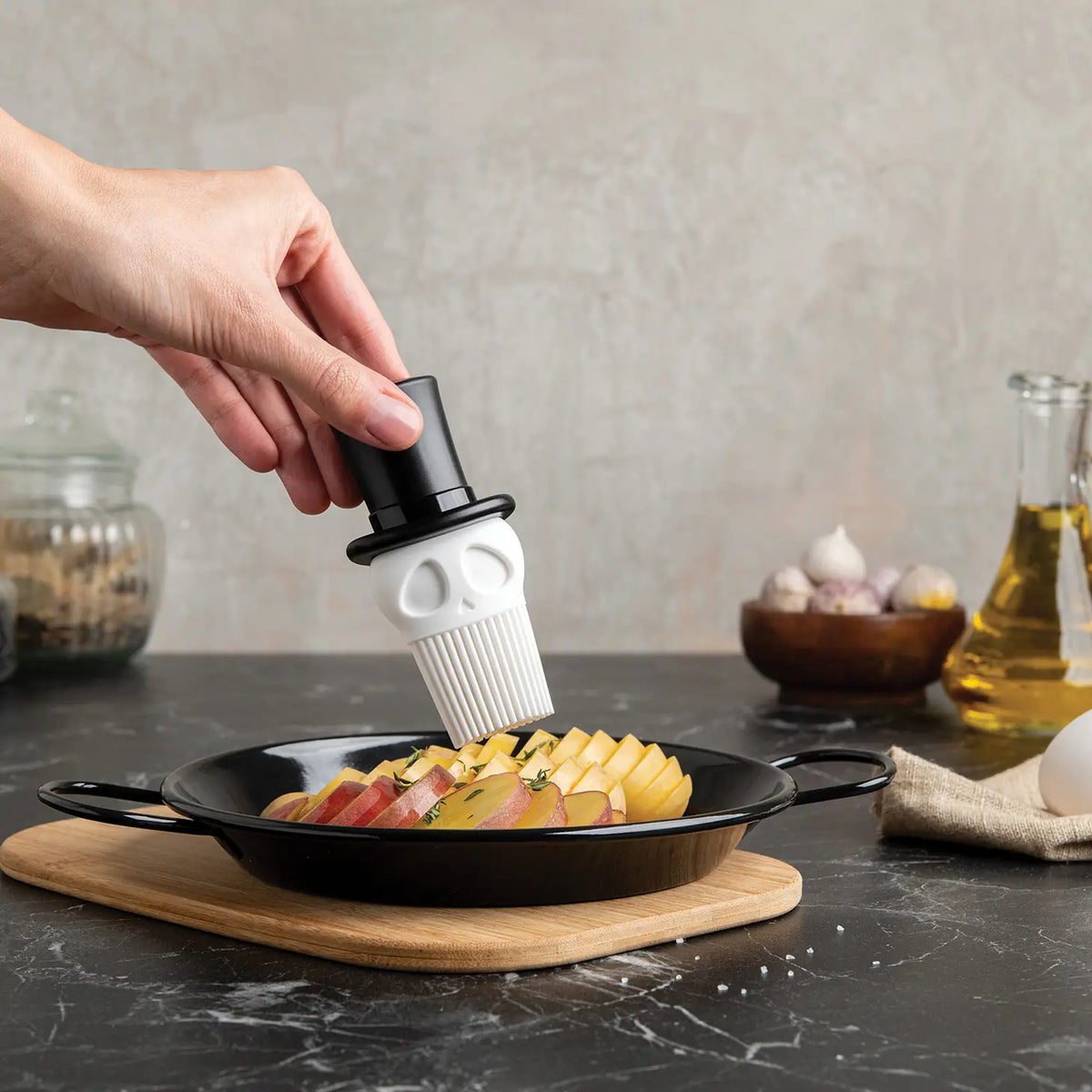 Skully Basting Brush – Home Spooky Homeware